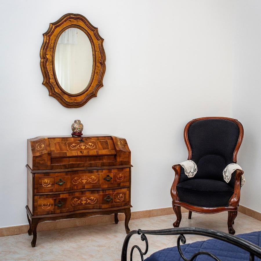 Villa Eva Crispiano Bagian luar foto
